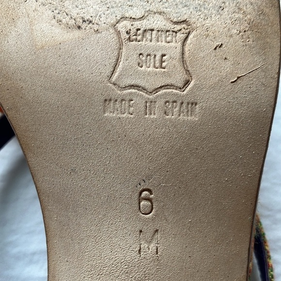 Zalo: Yellow/Orange heeled, paisley sandals- sunburst on top of sandals- 6 - Picture 3 of 16